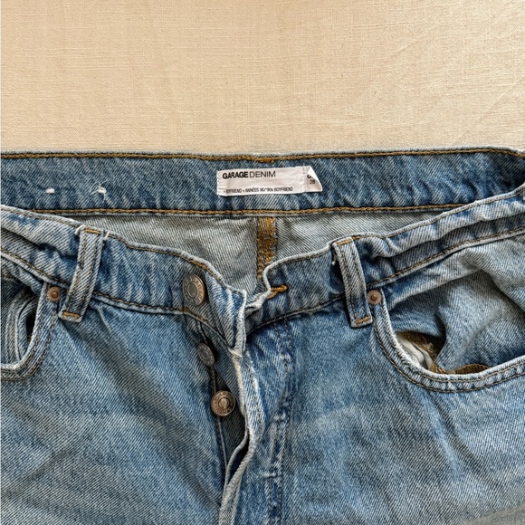 Garage Distressed Boyfriend Jean - Picture 3 of 4